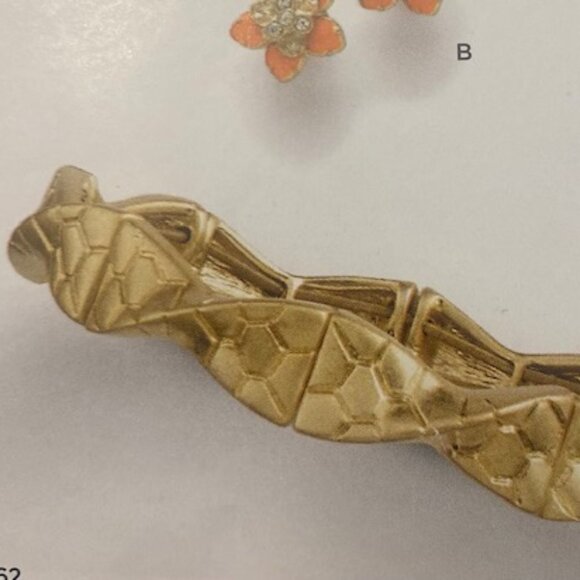 Lia Sophia "SYNC Bracelet - Picture 2 of 7